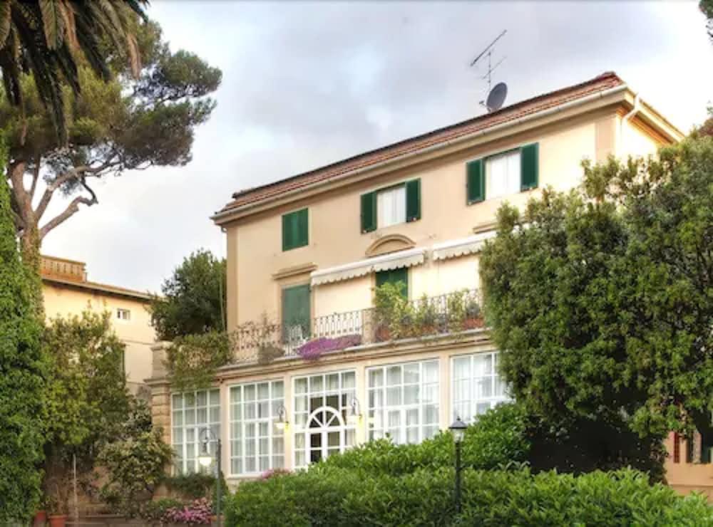 Hotel Atlantico Castiglioncello Exterior foto